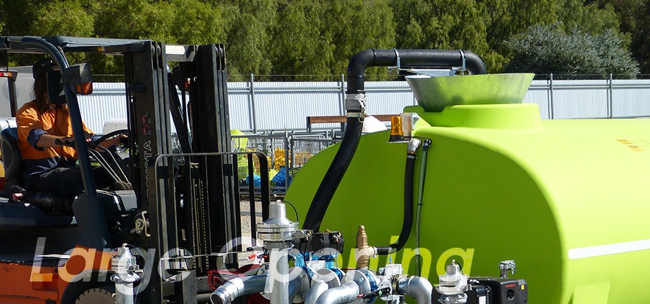 6 Reasons Why Poly Tanks are Ideal for Transporting Liquid Fertiliser by Trans Tank International TTi